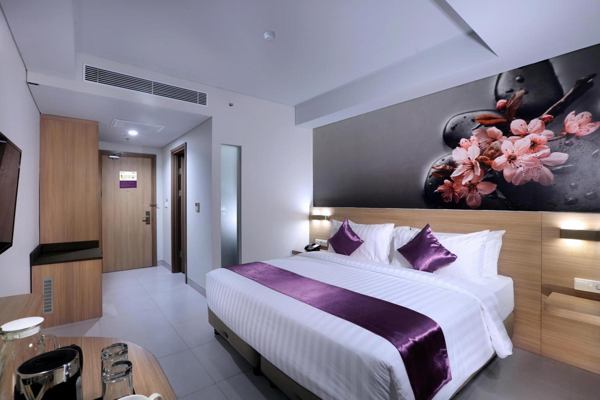 Quest Prime Cikarang By Aston Hotel Bekasi Exterior foto