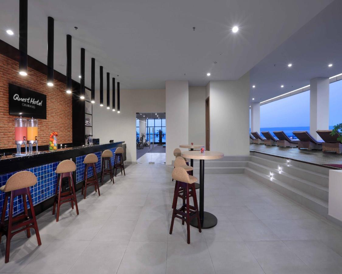 Quest Prime Cikarang By Aston Hotel Bekasi Exterior foto