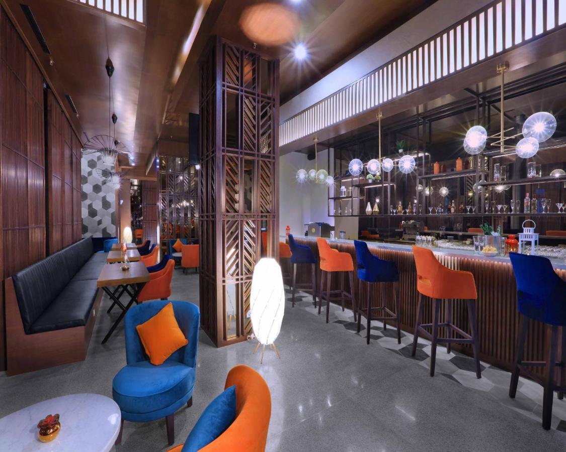 Quest Prime Cikarang By Aston Hotel Bekasi Exterior foto