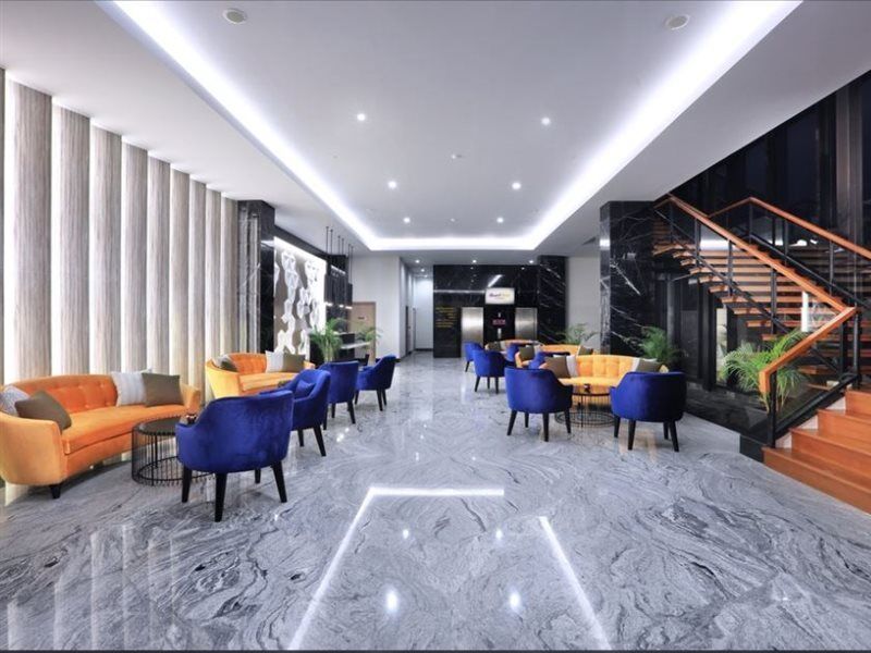 Quest Prime Cikarang By Aston Hotel Bekasi Exterior foto