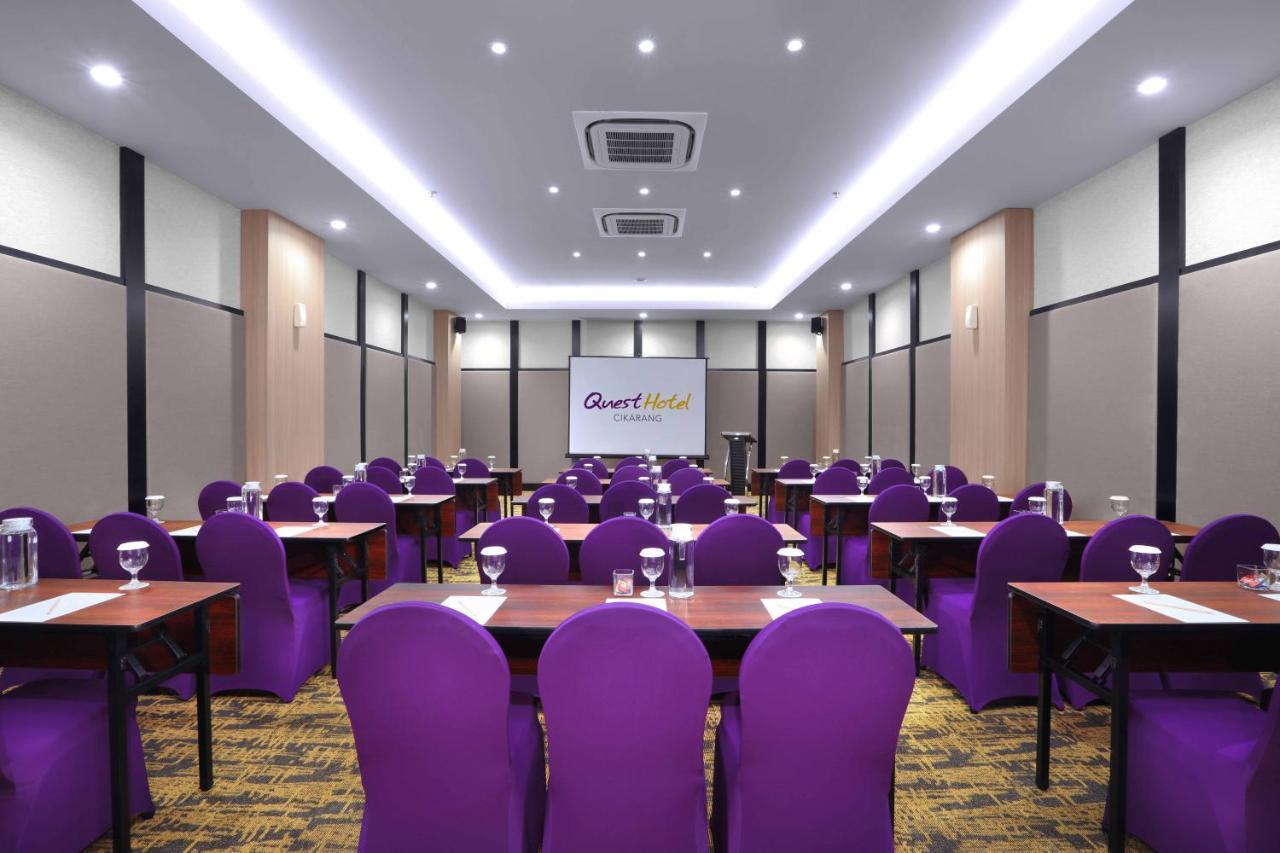 Quest Prime Cikarang By Aston Hotel Bekasi Exterior foto